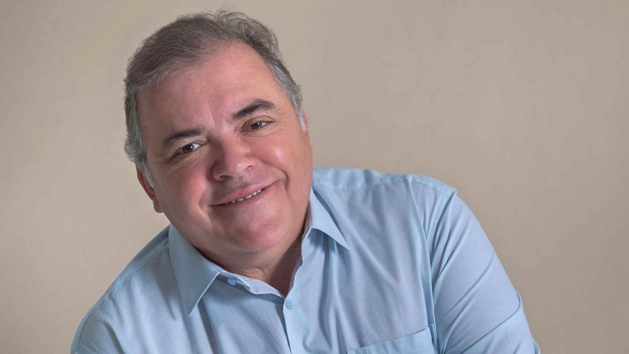 Roberto Comeron desempata votação e Câmara aprova aumento salarial para novos Secretários por maioria dos votos