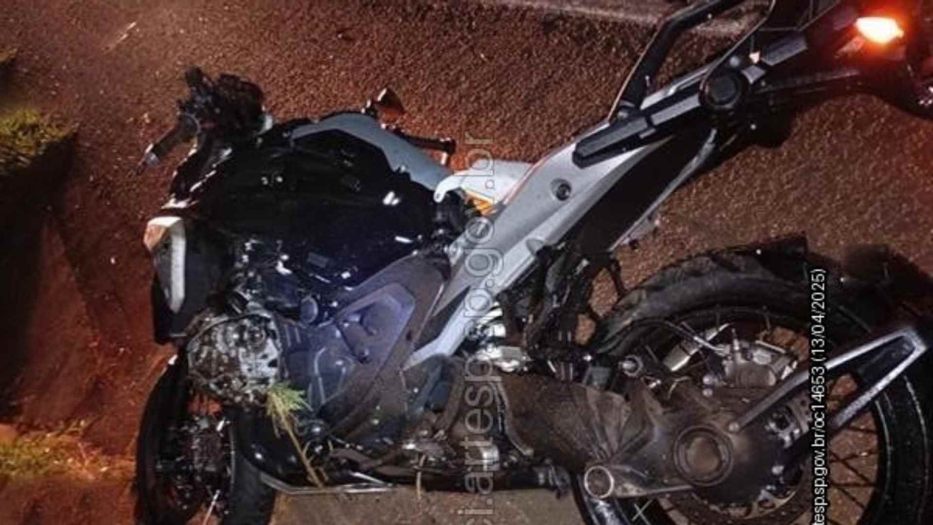 Motociclista morre em grave acidente na SP-258, em Itapeva/SP