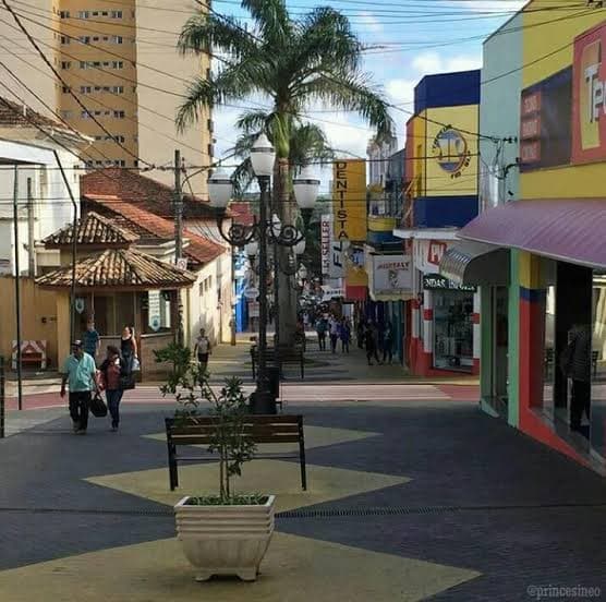 Comércio da região de Itapeva terá horário estendido para o Dia das Mães