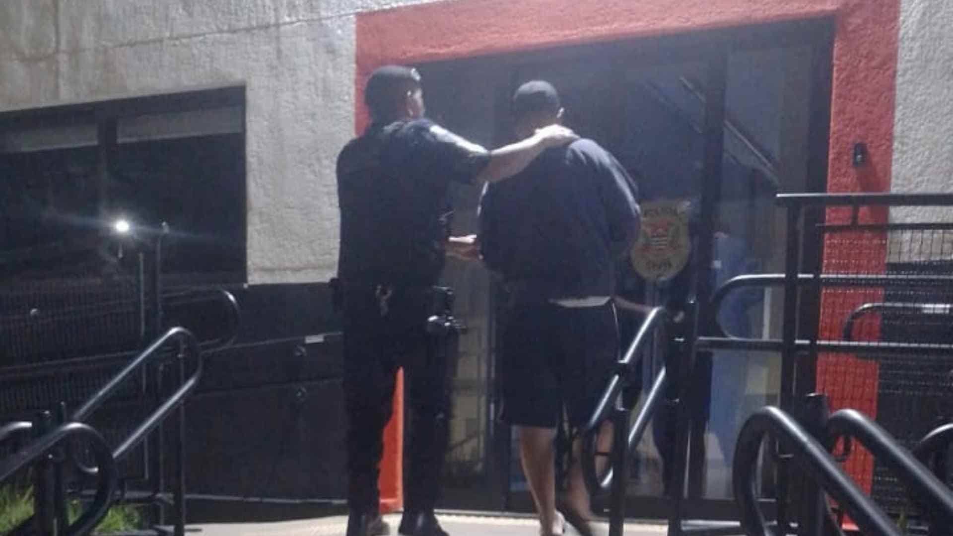 PROCURADO É LOCALIZADO E PRESO NA VILA JURANDIR, EM ITARARÉ (SP)