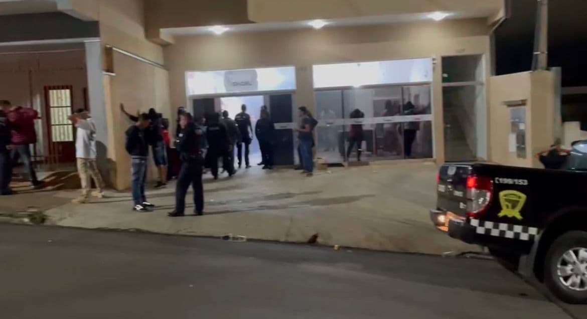 Operação Policial apreende drogas em bar no centro de Itapeva/SP