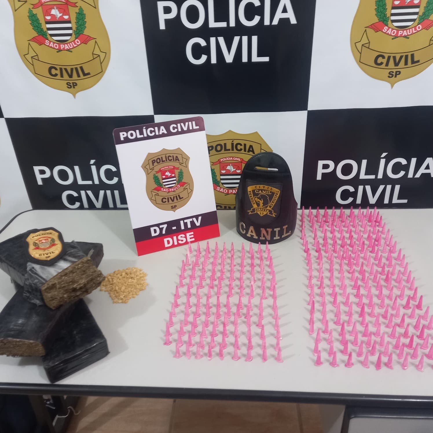 Dois traficantes presos e drogas apreendidas por policiais da DISE com apoio da DIG, GCMs e PMs em Itapeva/SP