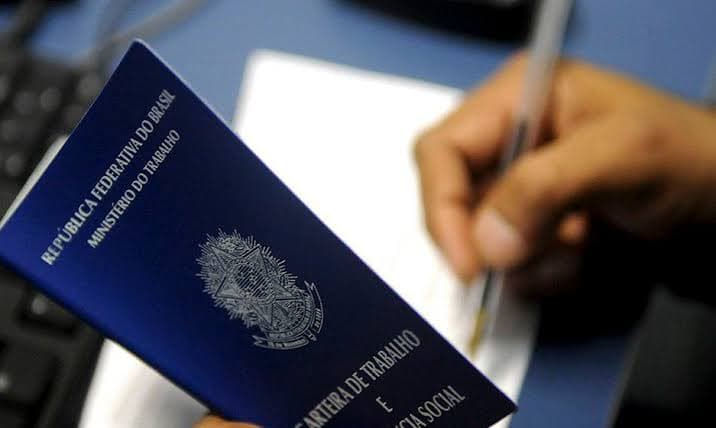 Semana de 4 Dias de Trabalho no Brasil: 21 Empresas Iniciam Projeto-Piloto