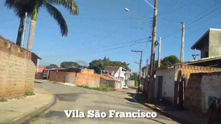 Condução de dependente químico causa confronto entre população e GCM em Itapeva