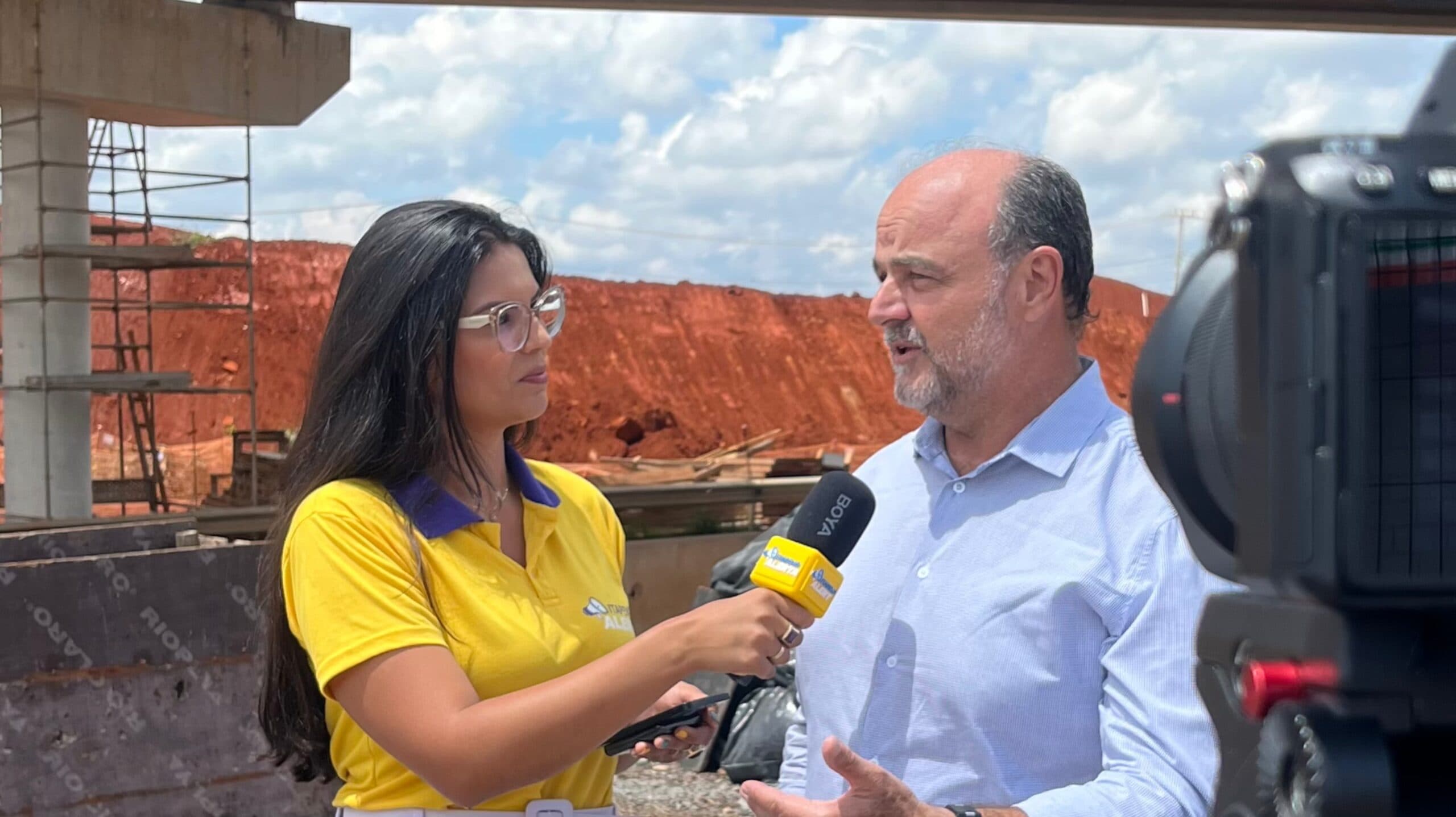 Deputado Estadual Ricardo Madalena inspeciona obra de duplicação na Rodovia SP-258 em Itapeva/SP