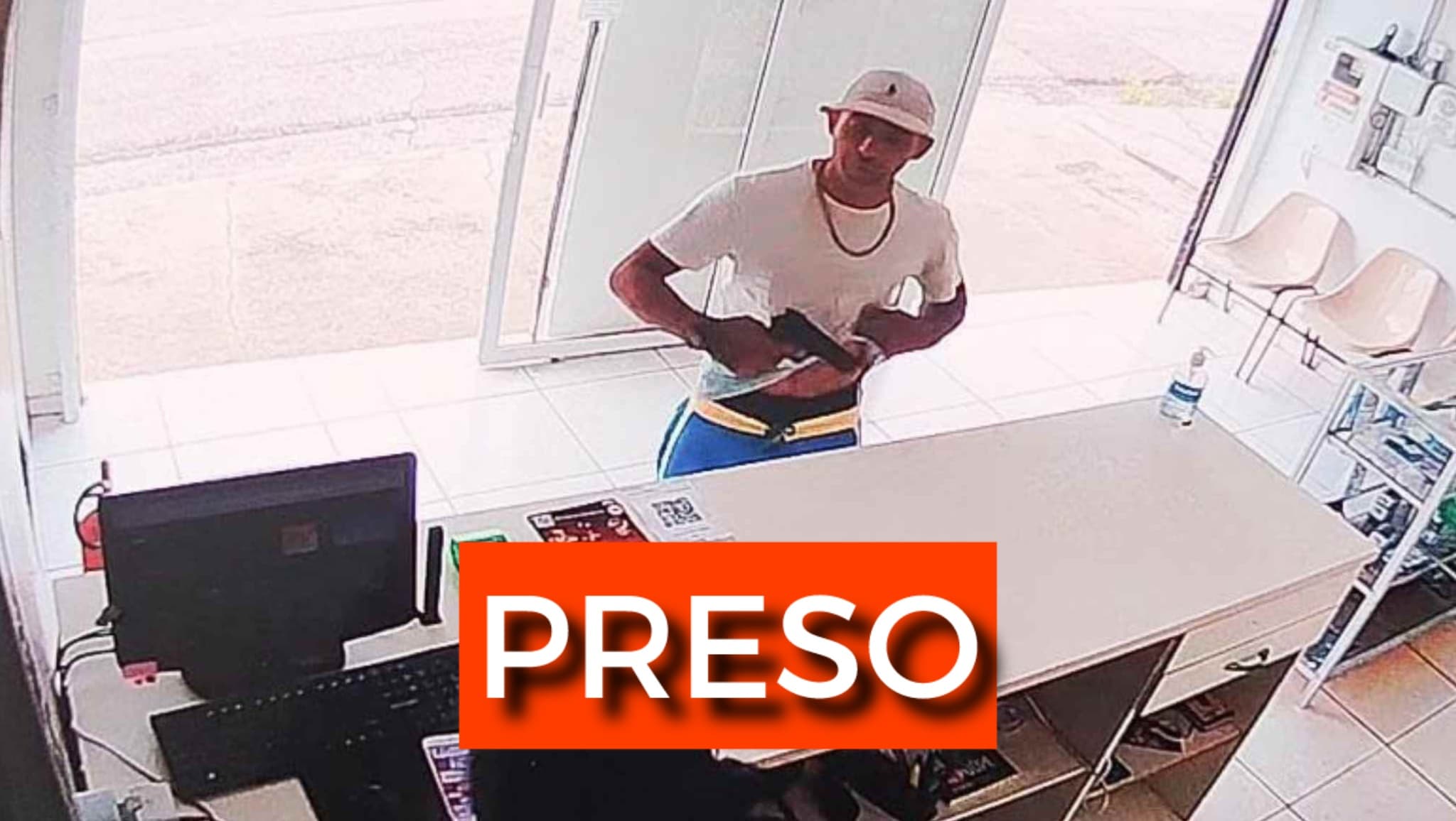 Após levar uma surra do pai da vítima, bandido que assaltou loja de celulares é preso pela Força Tática da Polícia Militar em Itapeva/SP
