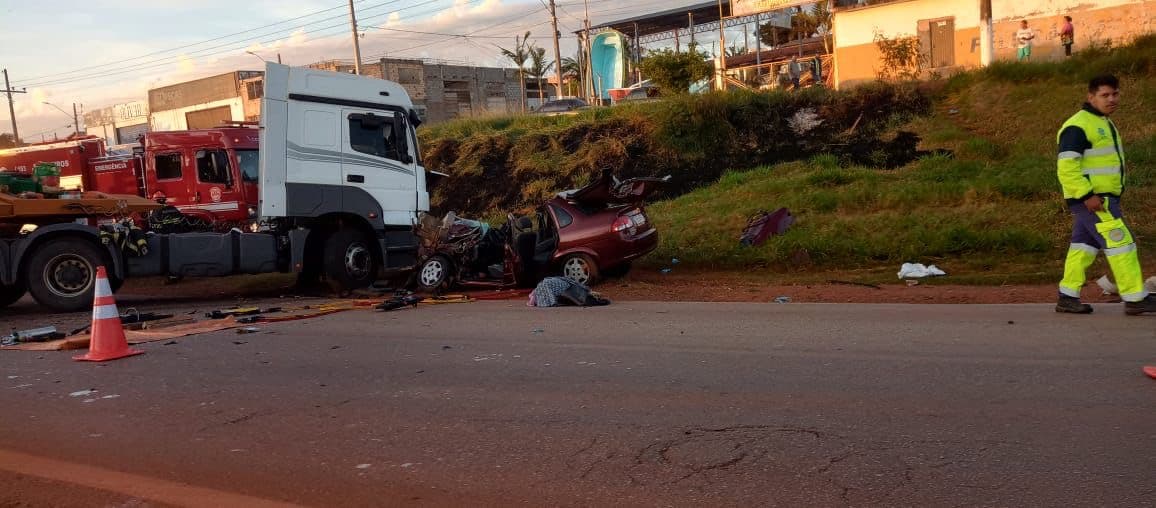Homem morre e duas pessoas ficam feridas em grave acidente na Rodovia Eduardo Saigh em Itapeva/SP