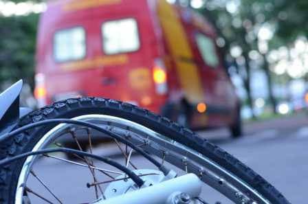 Atropelamento fatal na Rodovia Raposo Tavares deixa motociclista morto em Angatuba