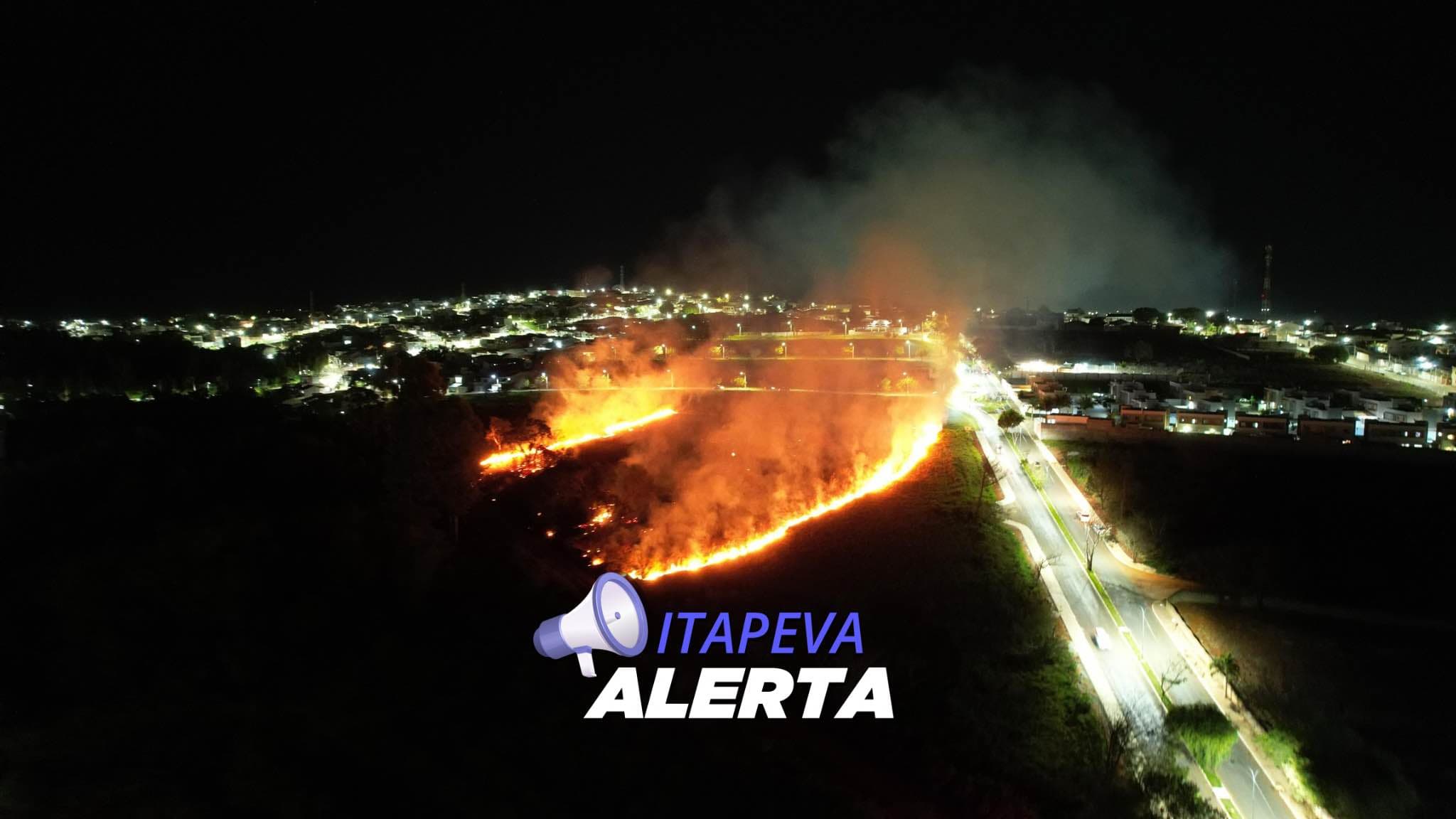 Incêndio em Itapeva: Fogo Alcança Avenida Higino Rodrigues Garcia