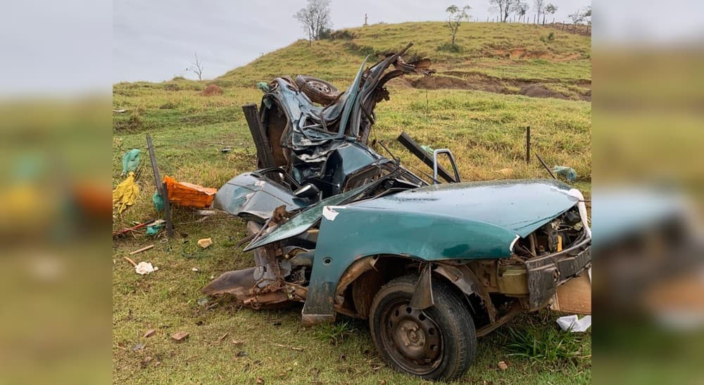 Motorista Sobrevive a Grave Acidente em São Miguel Arcanjo
