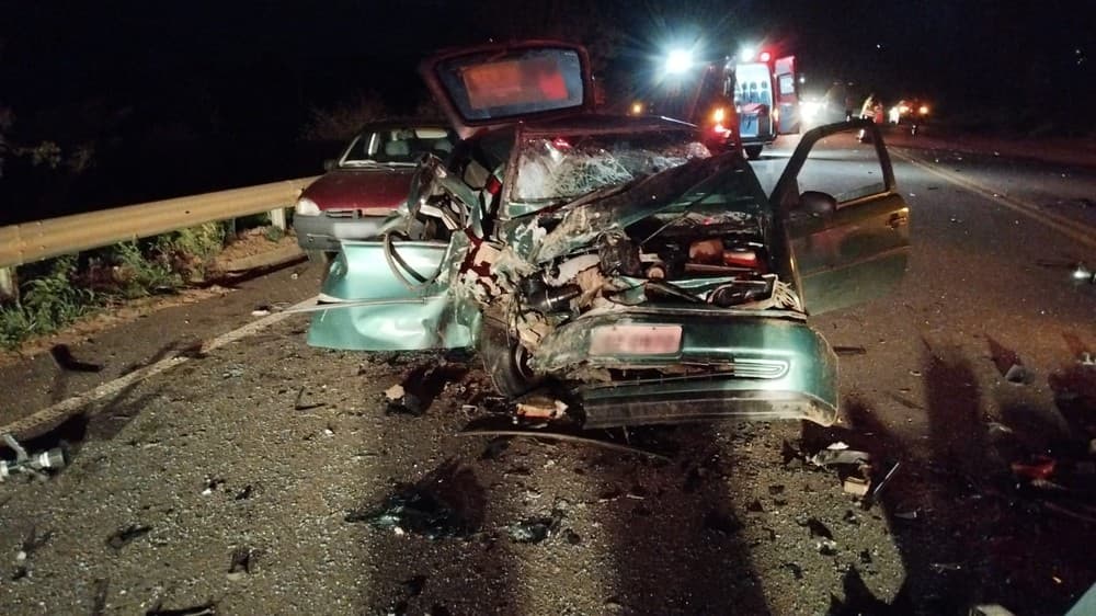 Motorista embriagado e sem habilitação provoca acidente fatal com três veículos no interior de SP