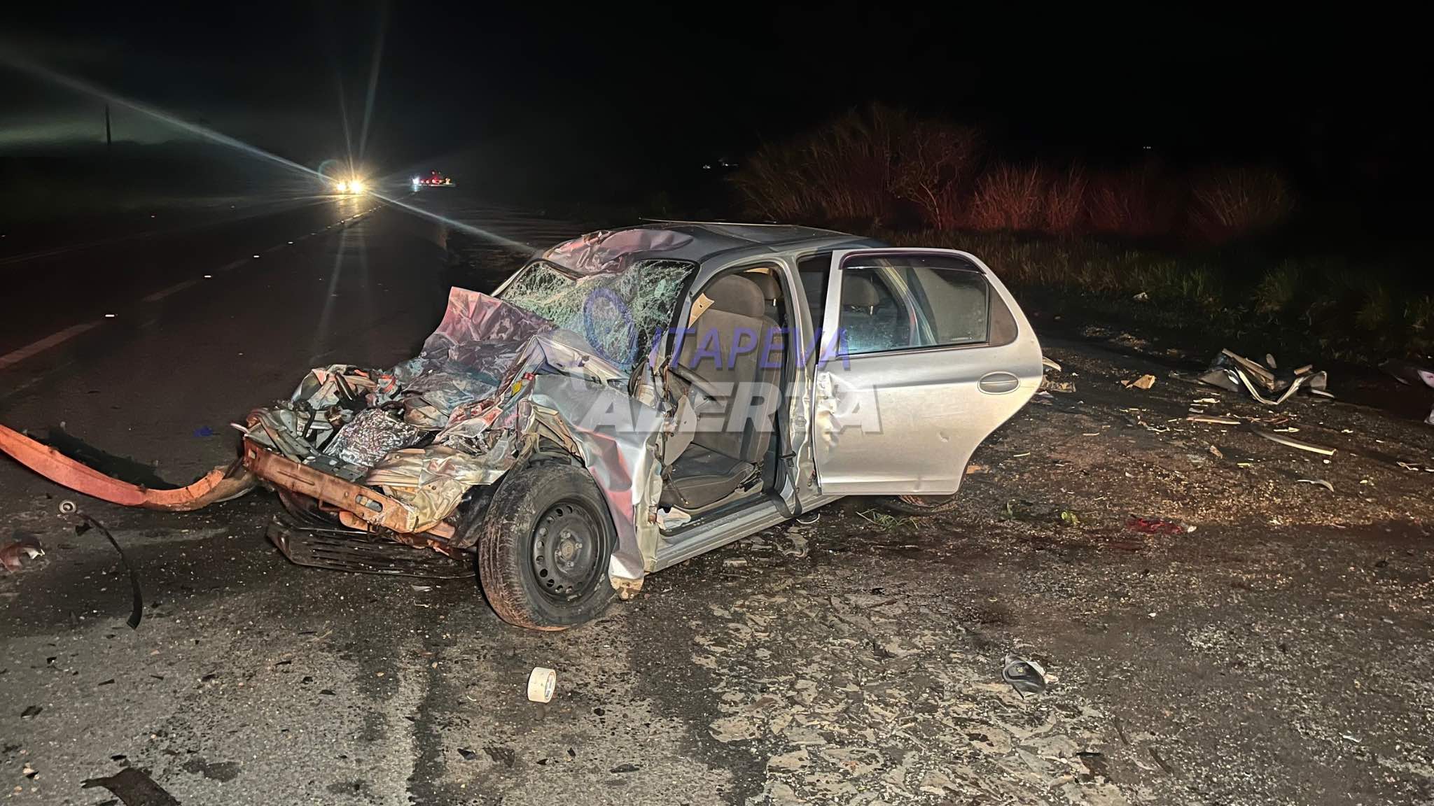 Grave acidente deixa cinco feridos na rodovia Francisco Alves Negrão, próximo ao Chapadão, em Taquarivaí/SP