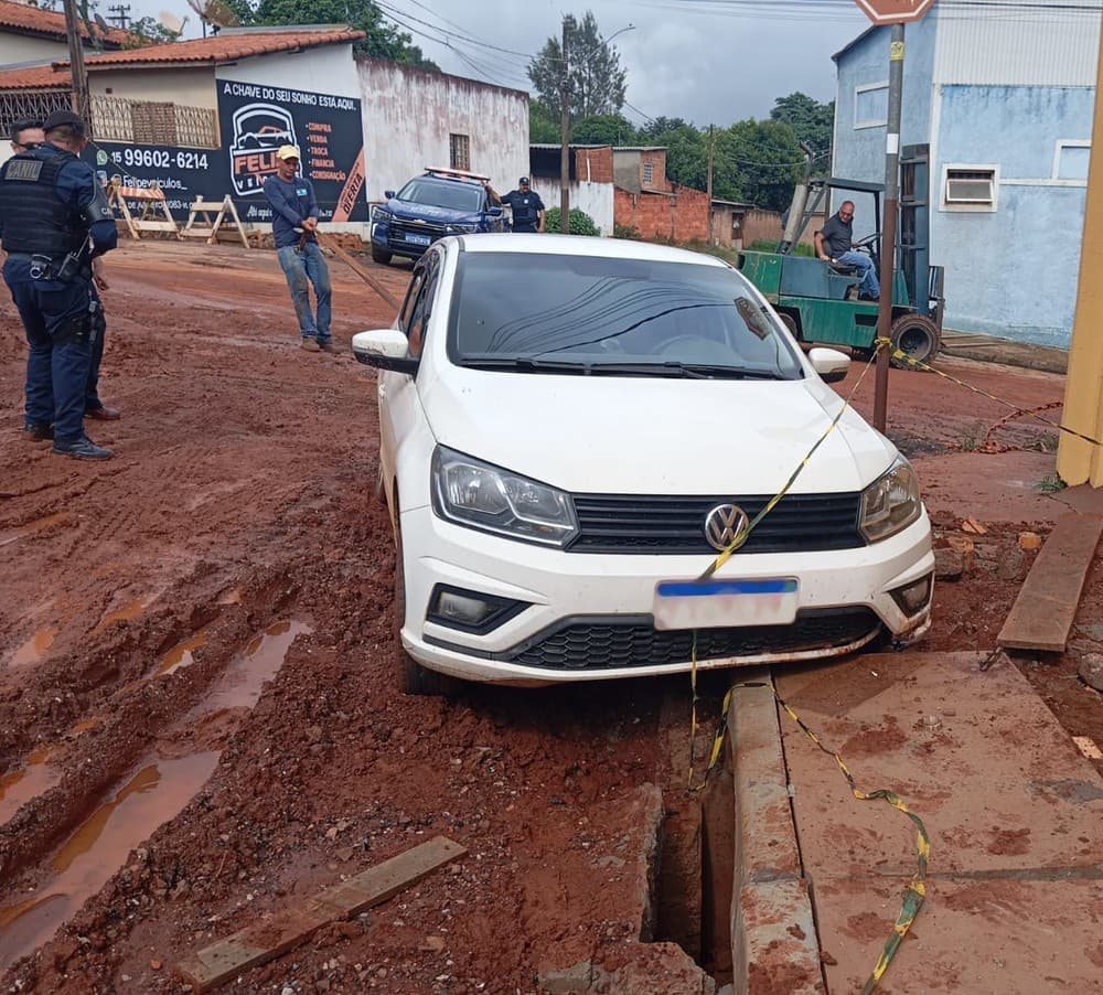 Taxista é preso com mais de 10 kg de maconha em Itararé