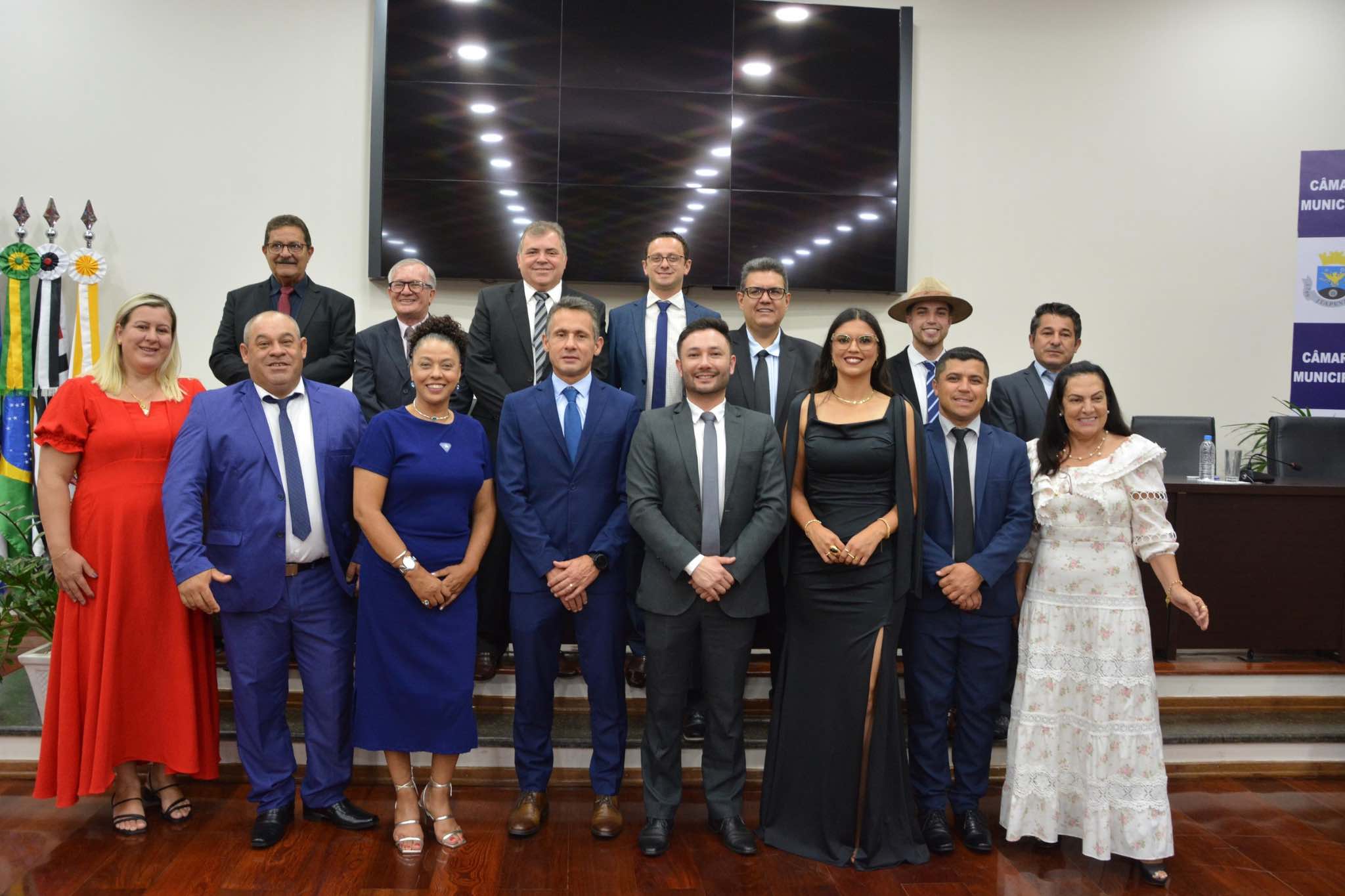 Vereadores tomam posse em solenidade na Câmara Municipal de Itapeva/SP