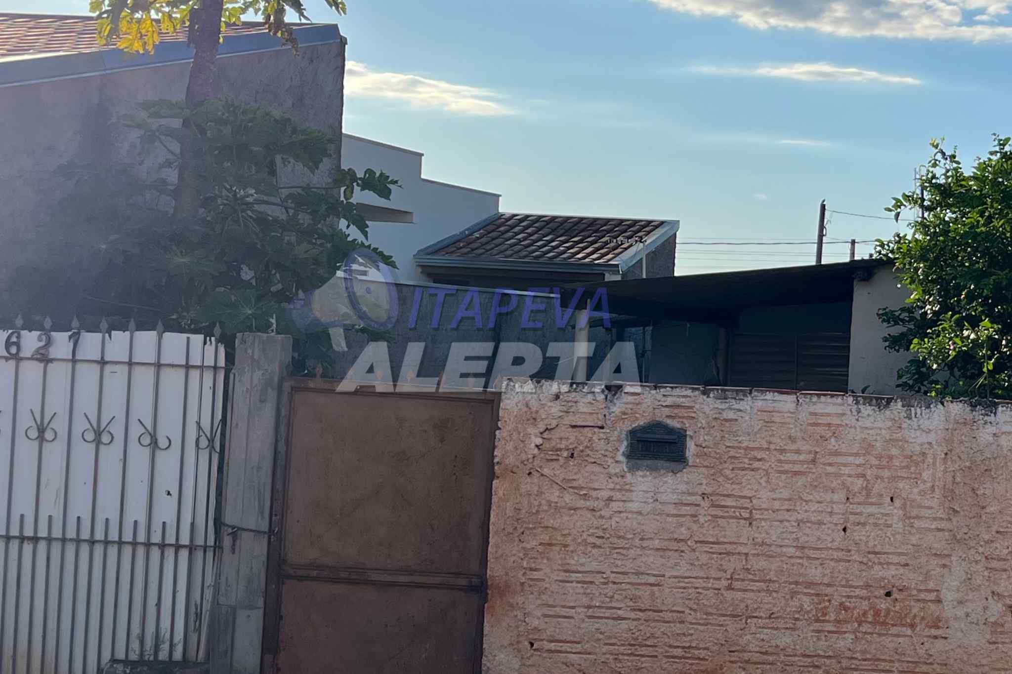 Incêndio em residência no Jd. Bom Figlioli, em Itapeva, deixa homem morto