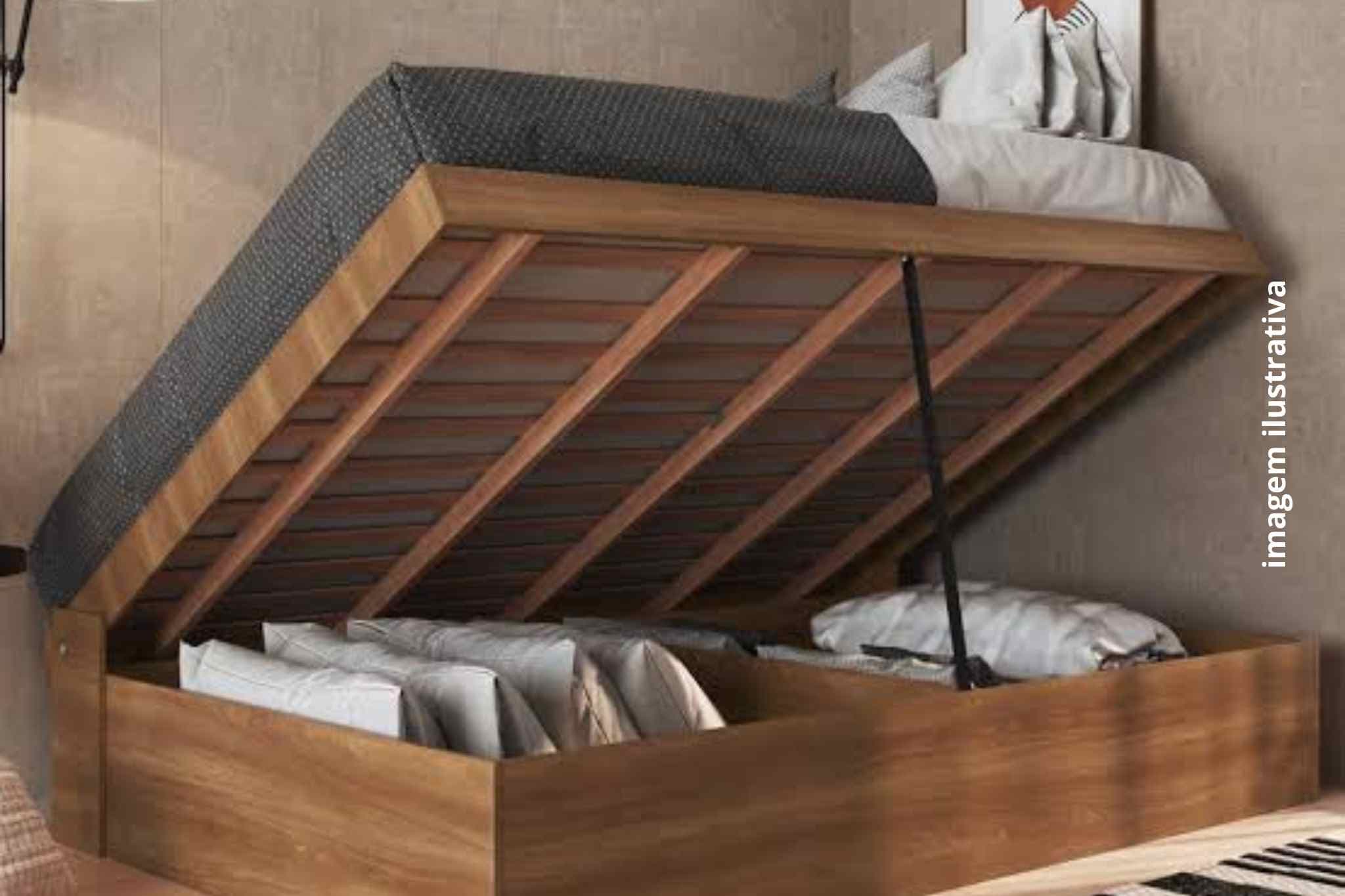 Mulher fica presa em baú de cama e é resgatada após um dia em Taquarituba