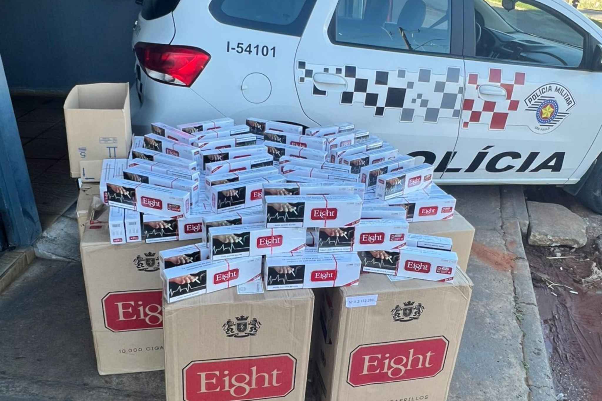 Polícia Militar apreende mais de 160 mil cigarros contrabandeados em Itapeva
