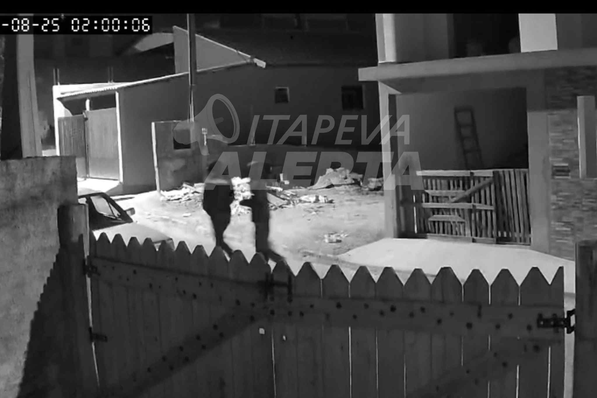 Trabalhador tem carro furtado na porta de casa em Ribeirão Branco/SP