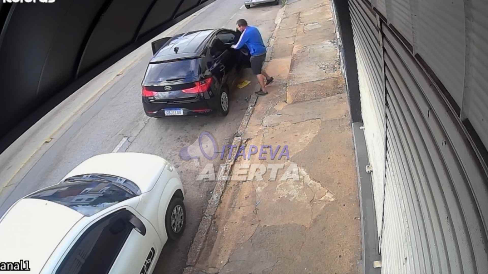 Tentativa de roubo é frustrada após vítima reagir e chamar atenção de populares em Itapeva