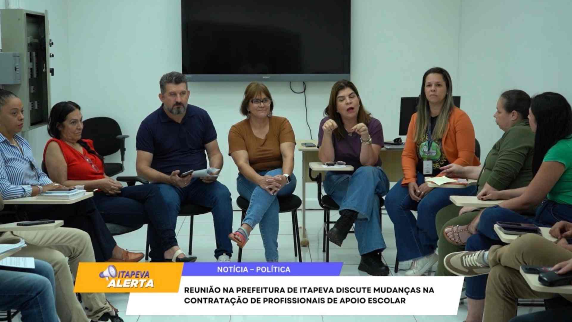 Reunião na Prefeitura de Itapeva discute mudanças na contratação de profissionais de apoio escolar
