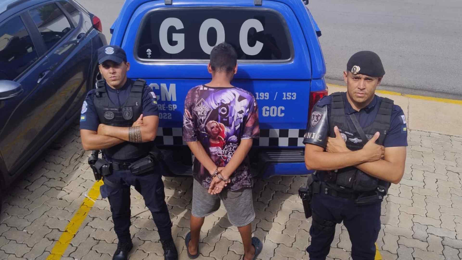 GCM de Itararé cumpre mandado de prisão durante patrulhamento na Vila Osório