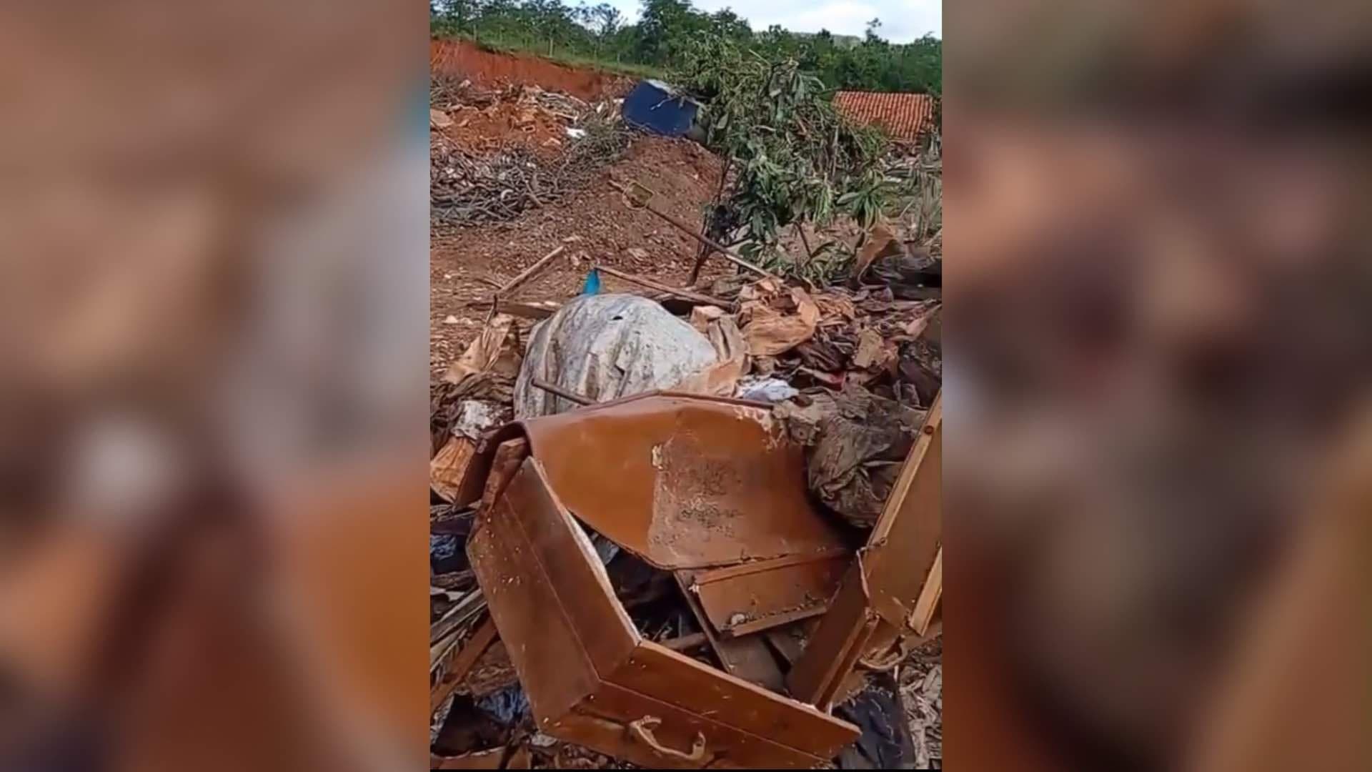 Prefeitura de Itararé apura descarte irregular de caixões próximo à estação da Sabesp