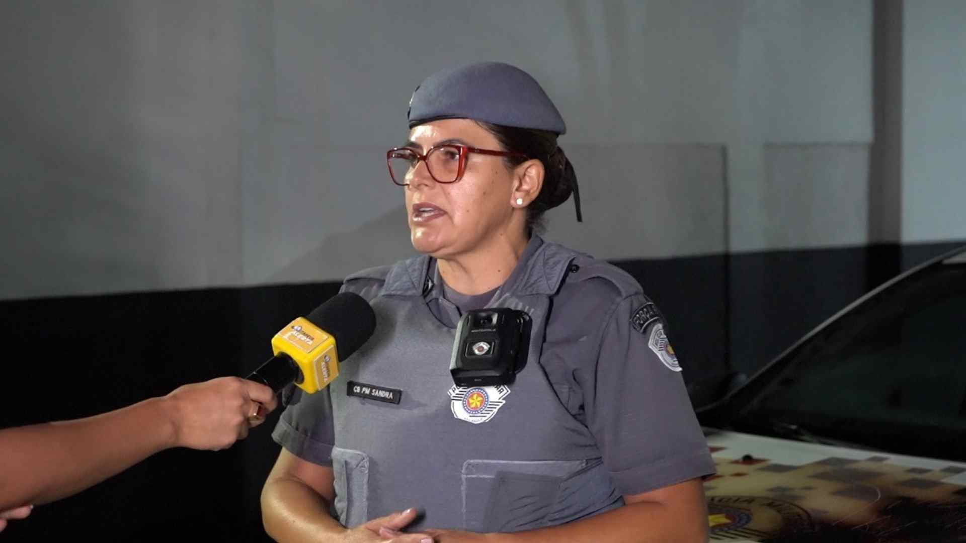 Mulher utiliza filho de 4 anos durante furto, tenta usá-lo como escudo na abordagem e acaba presa pela Polícia Militar em Itapeva/SP