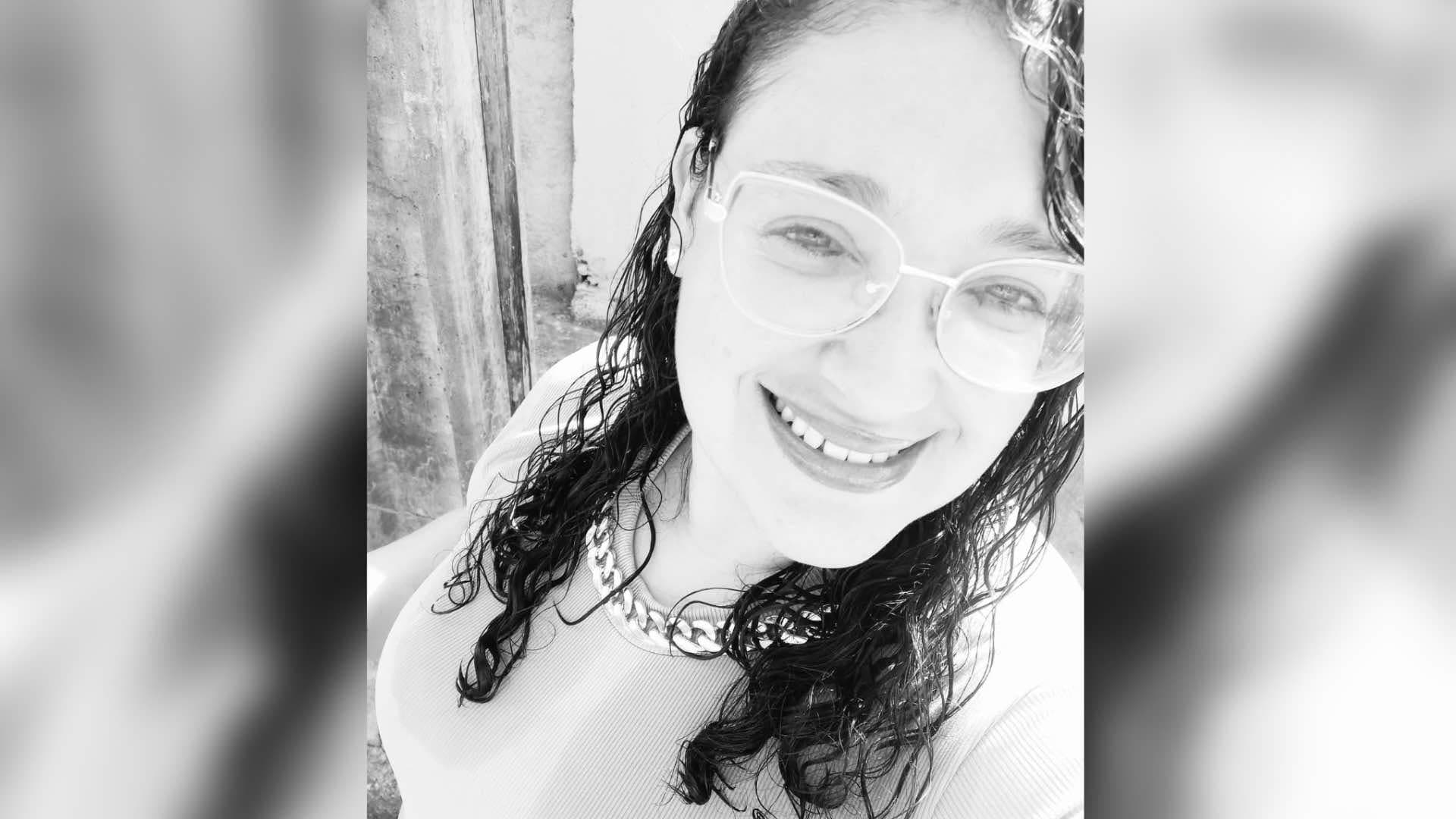 Mulher é encontrada morta enterrada no quintal de casa em Itararé; companheiro é investigado por feminicídio