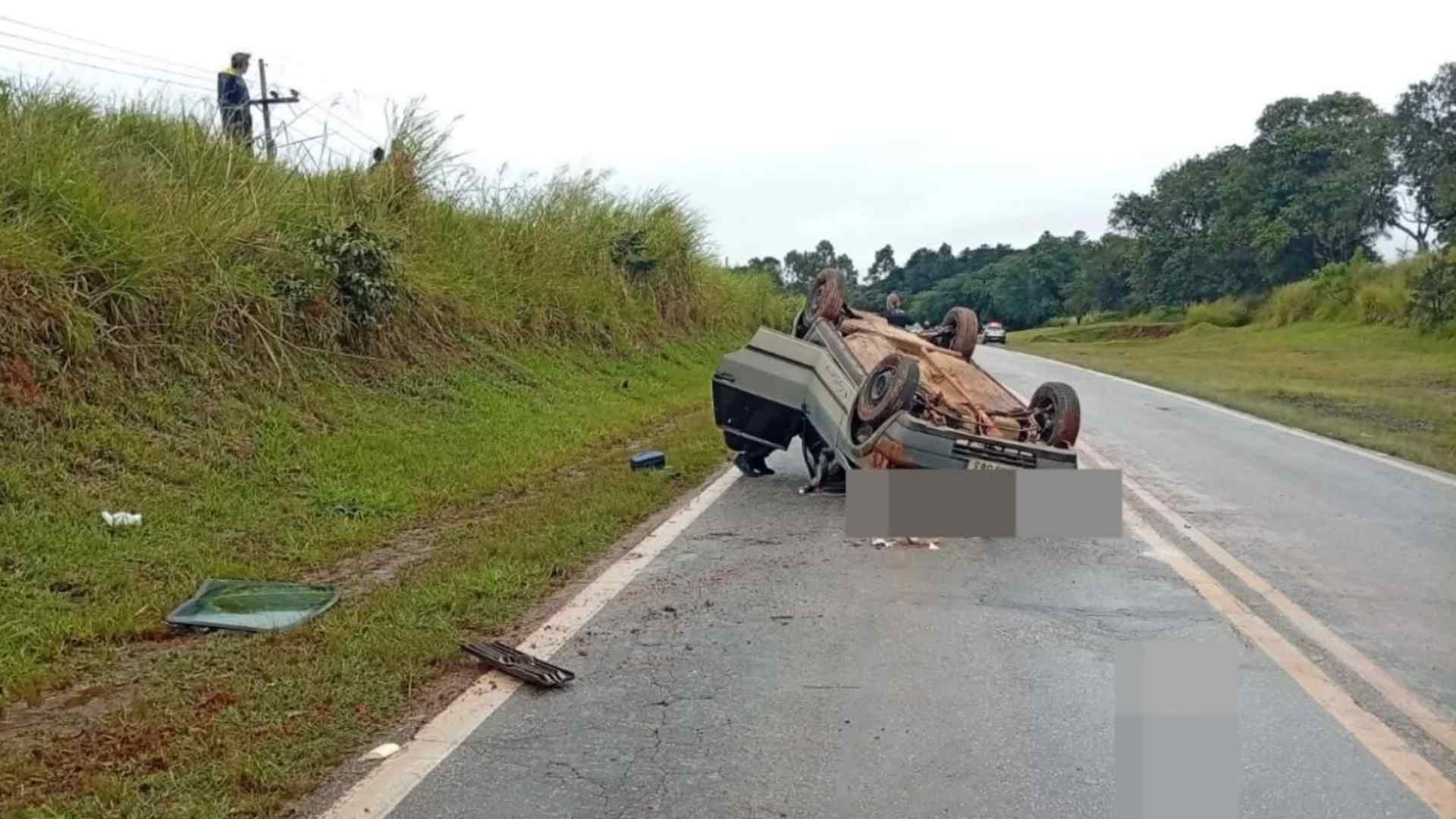 Capotamento mobiliza GCM, Bombeiros e Polícia Rodoviária na Rodovia Eduardo Saigh