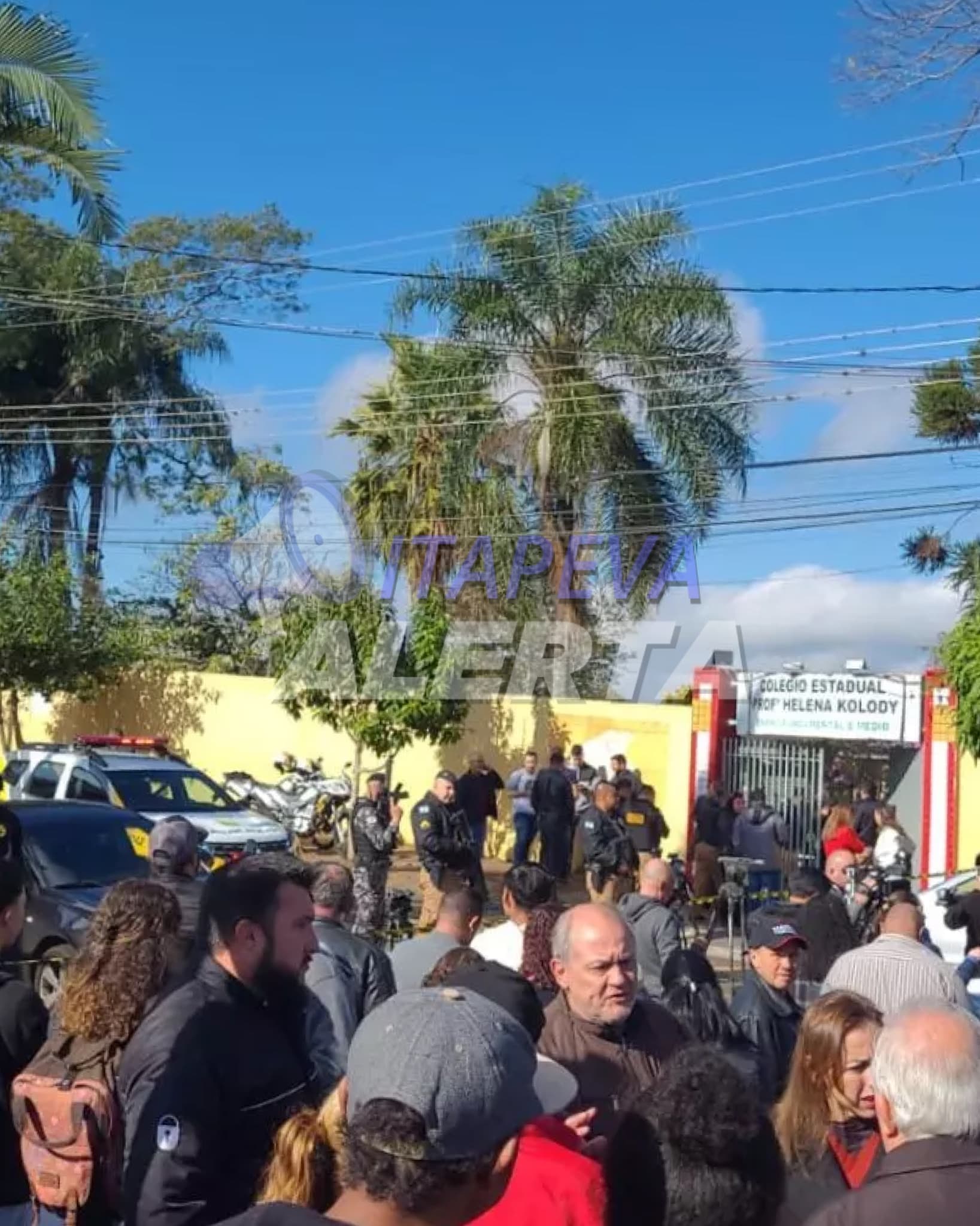 Atirador invade escola e mata pelo menos um adolescente em Cambé, PR