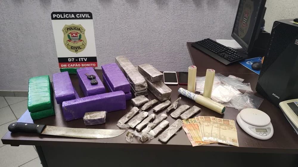 Operação Policial Resulta na Prisão de Casal por Tráfico de Drogas em Capão Bonito