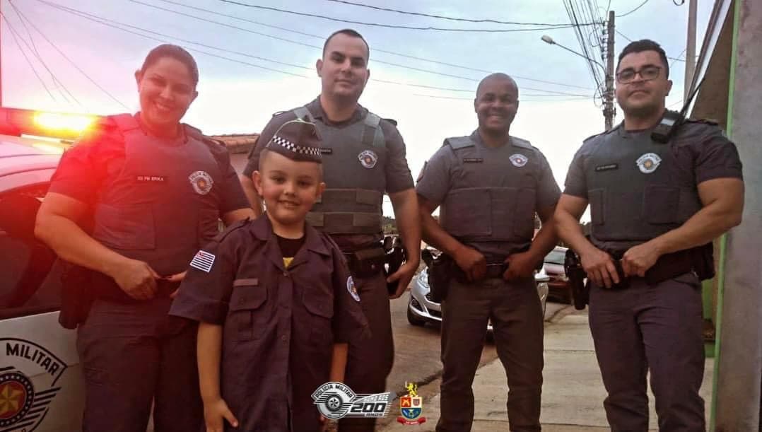 Polícia Militar realiza sonho de criança em Buri/SP