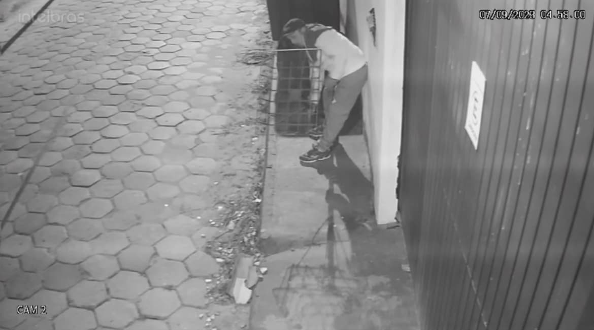 Homem furta lixeira de uma chácara no Bairro de Cima em Itapeva/SP