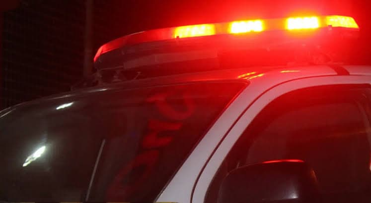 Policiais Militares do 54° Batalhão de Polícia Militar do Interior detêm homem por violência doméstica em Itapeva
