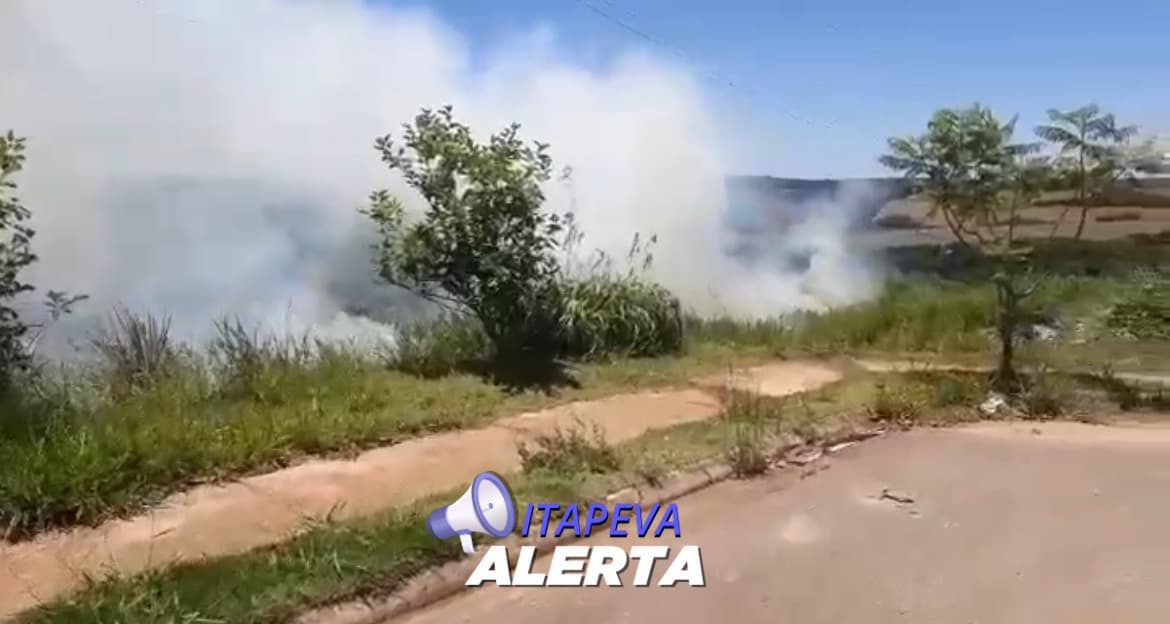 Incêndio em área de Mata no Bairro Morada do Bosque
