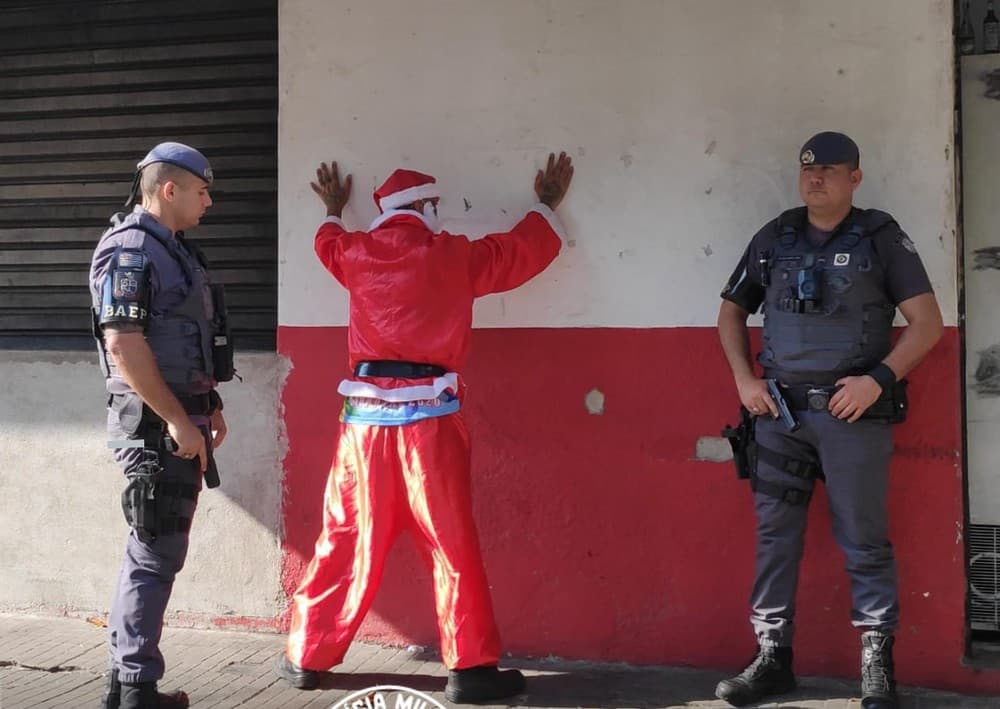 Papai Noel foragido é capturado após cinco anos de fuga