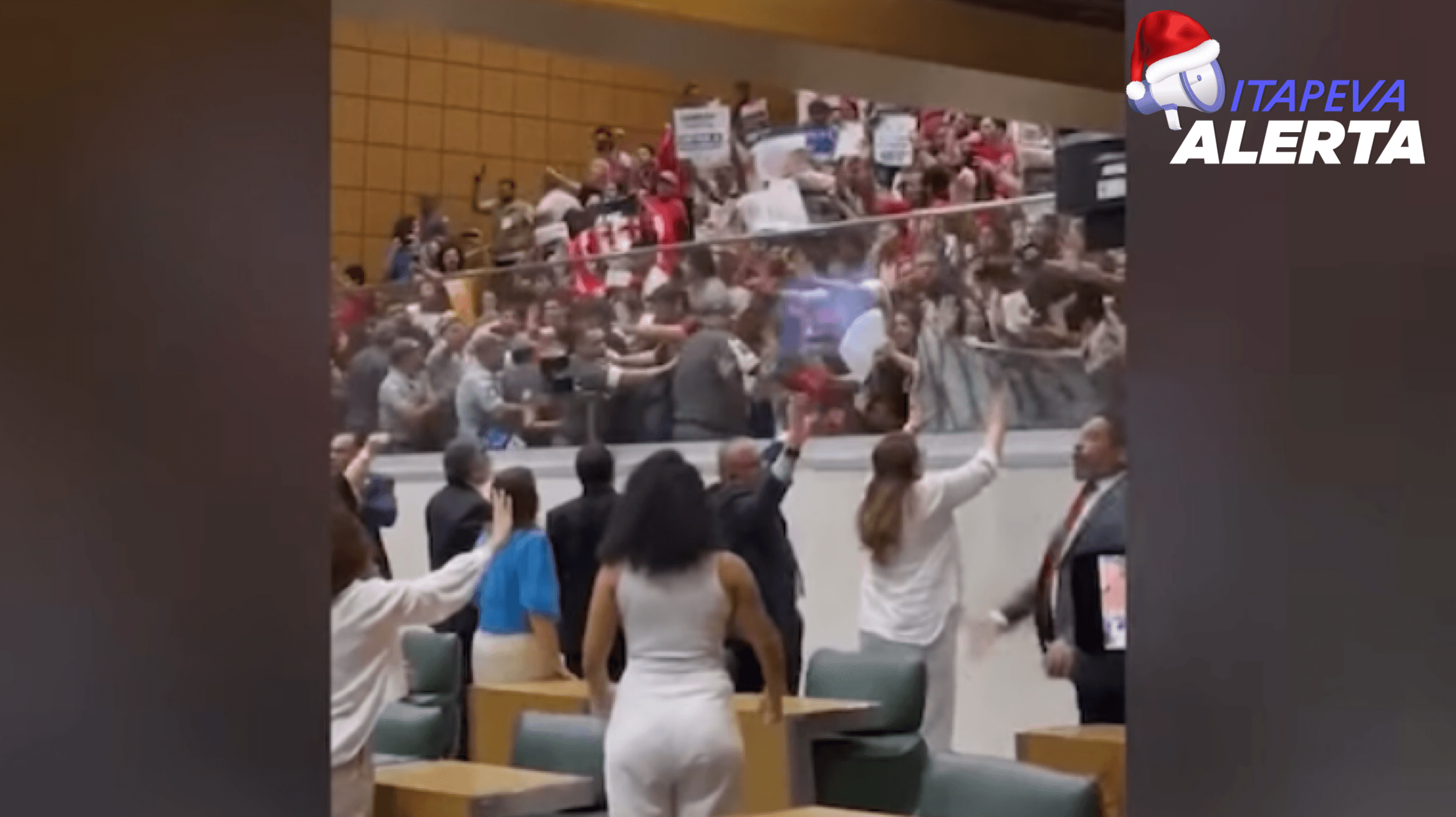 Privatização da Sabesp é aprovada na Alesp após confronto entre manifestantes e PM