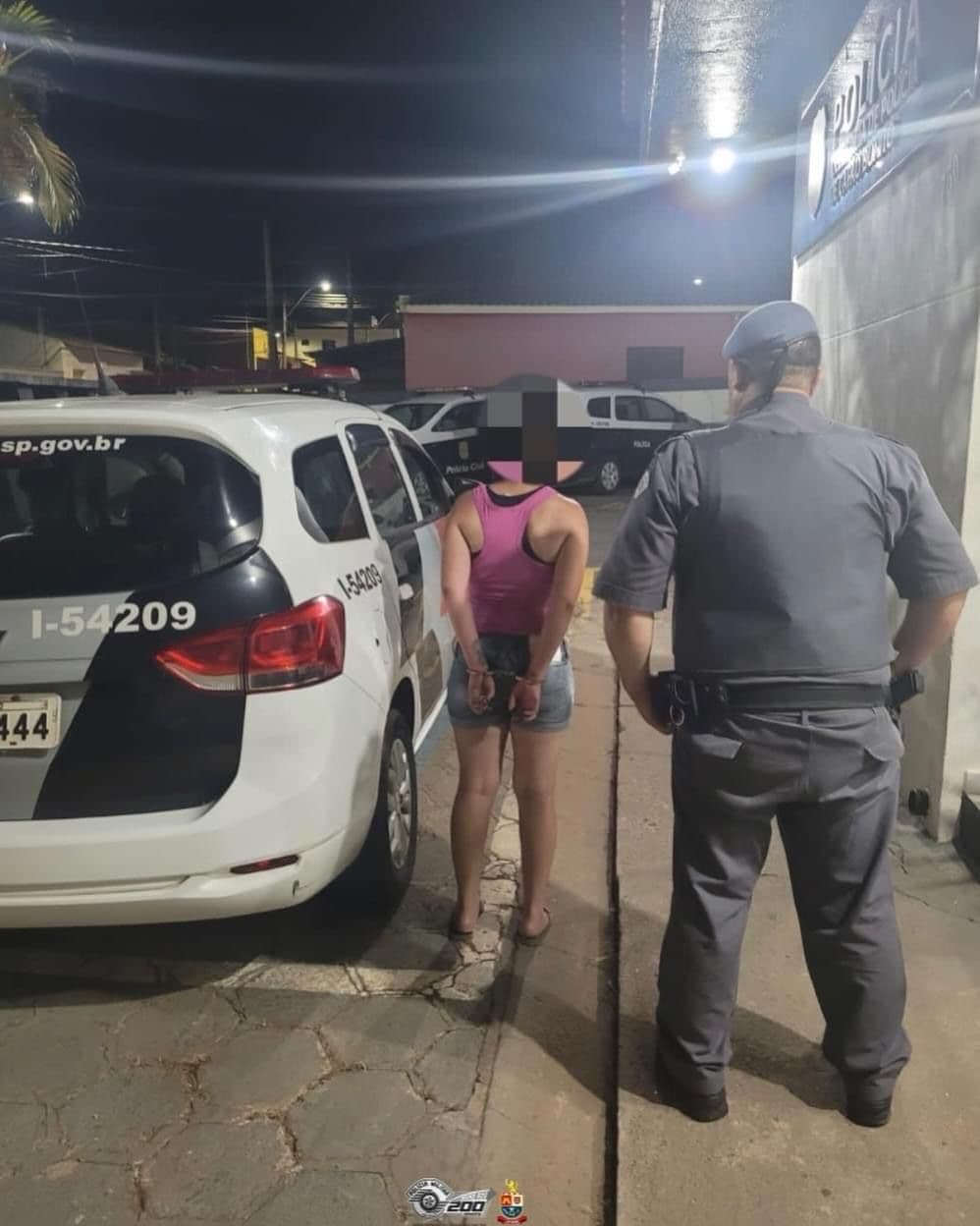 Polícia Militar detém mulher por furto em Capão Bonito/SP